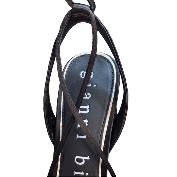 🌟 Gianni Bini Dakota Satin Flower Ankle Wrap Dress Sandals - Picture 4 of 9